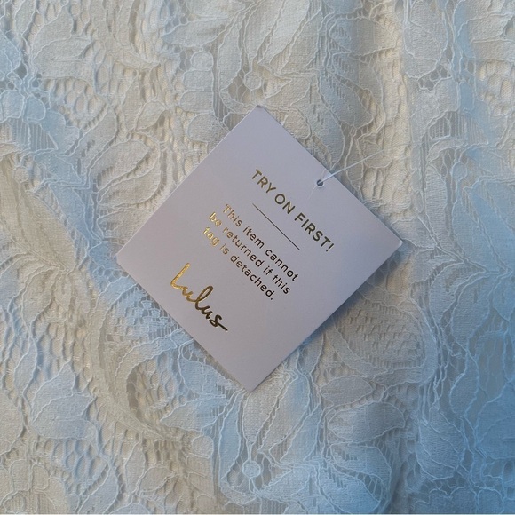 NWT Lulu’s Lace Wedding Dress Strapless White Simple Elegant Small - Picture 8 of 14